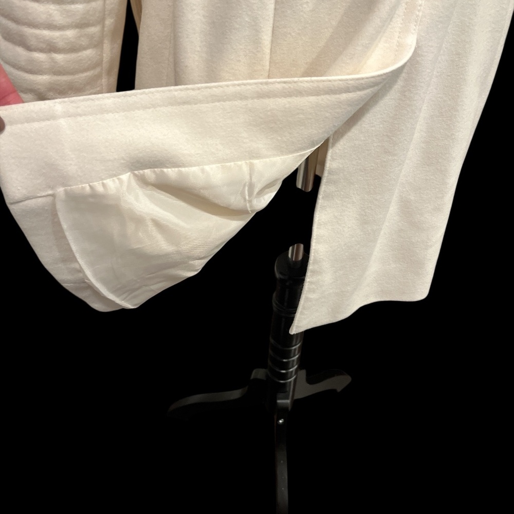 Bebe Ivory Wool Blend Belted Trench Coat S (Minor Flaw) - Picture 5 of 14